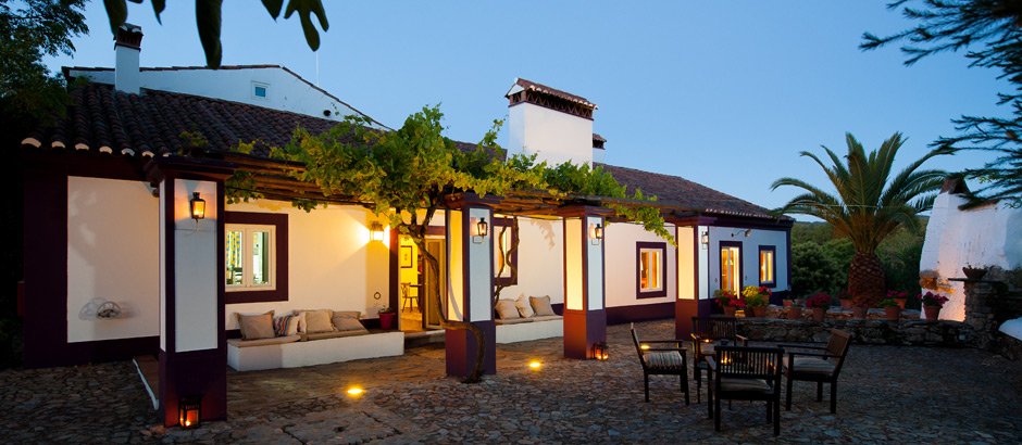 1-Quinta-da-Dourada-Cover-Portalegre-Portugal-Charming-Hotel
