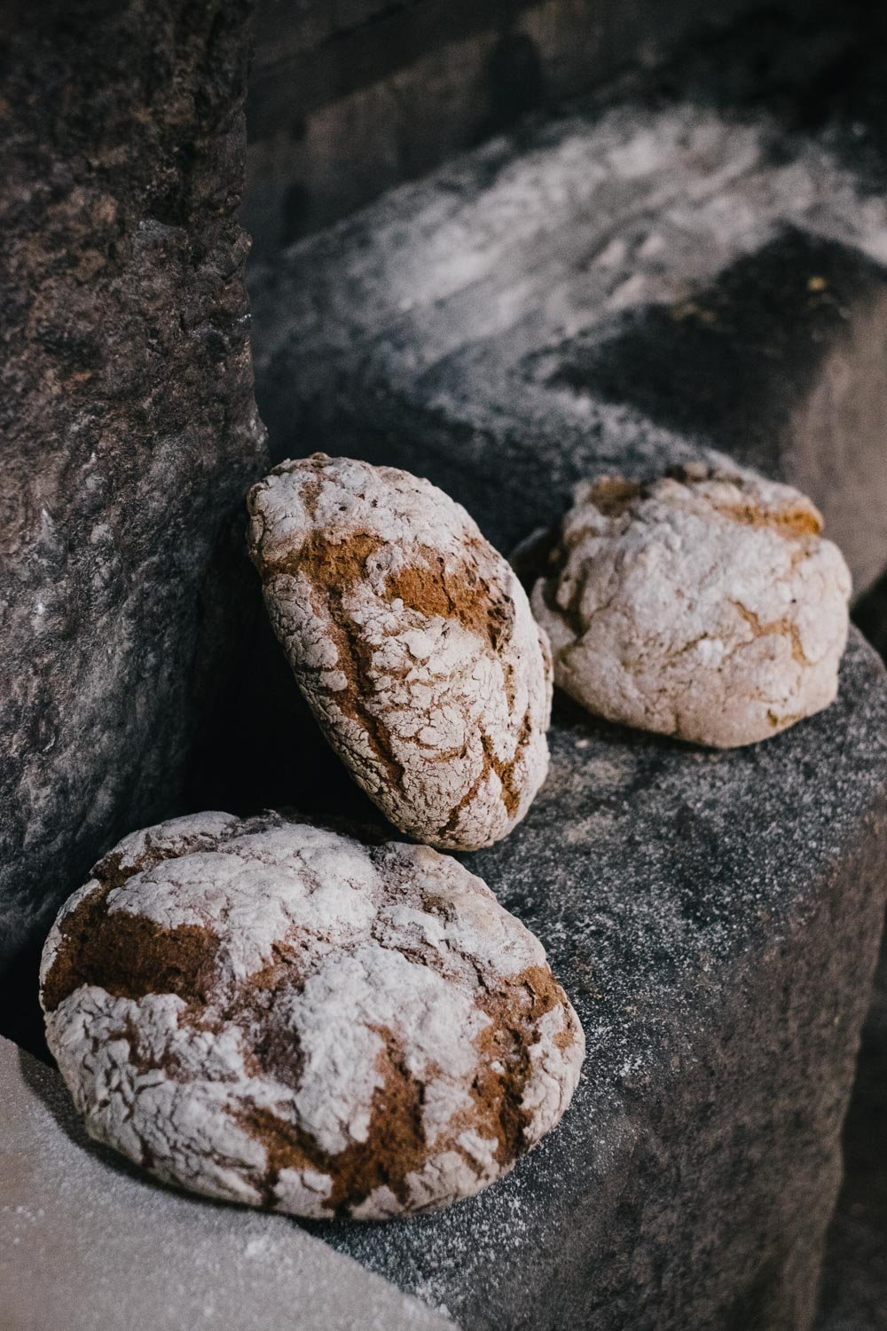 Serra da Estrela - Manteigas - Making Bread in a stone oven